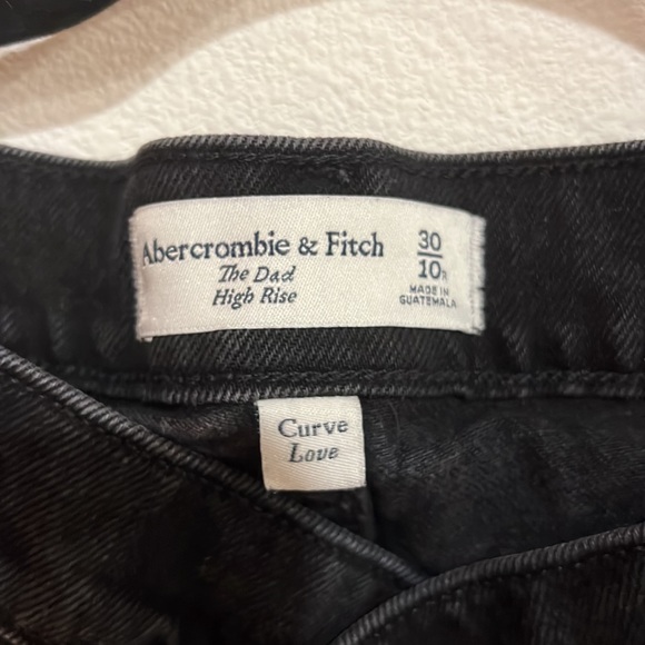 Abercrombie & Fitch Curve Love Dad Jeans - Picture 3 of 3